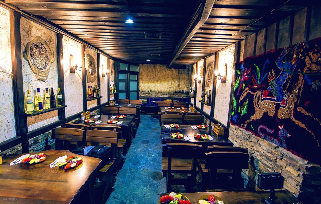Family Hotel Valchanovata Kashta Fotinovo Bagian luar foto