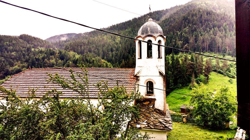 Family Hotel Valchanovata Kashta Fotinovo Bagian luar foto