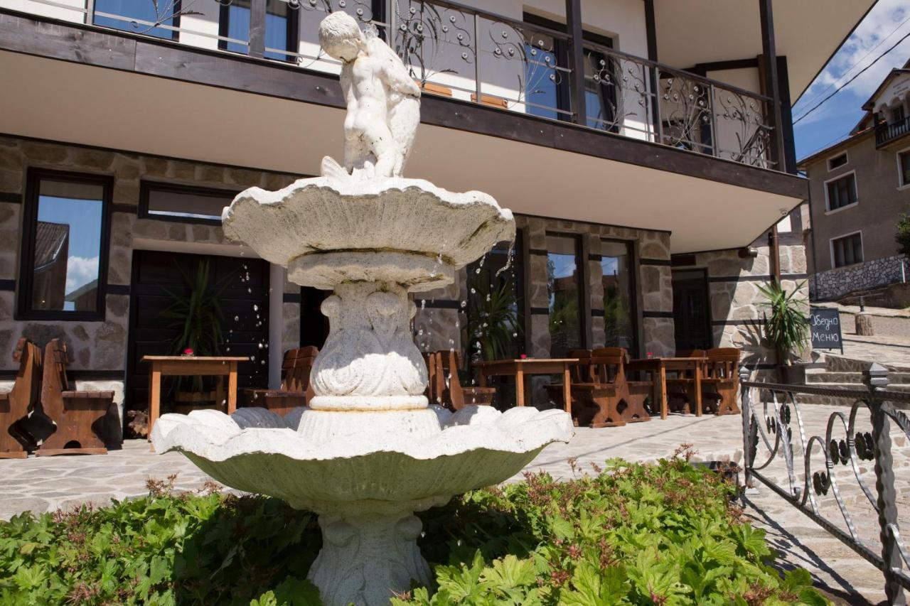 Family Hotel Valchanovata Kashta Fotinovo Bagian luar foto