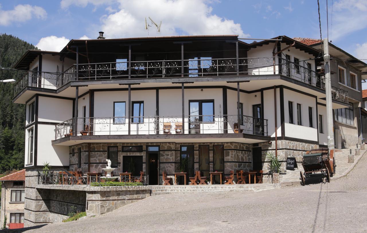 Family Hotel Valchanovata Kashta Fotinovo Bagian luar foto